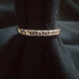 Diamond wedding band